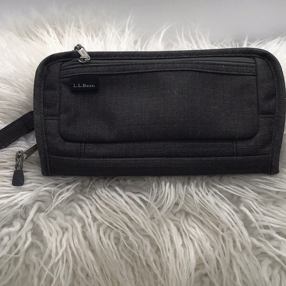 L.L. Bean Handbags - L.L.Bean Gray Canvas Wristlet
